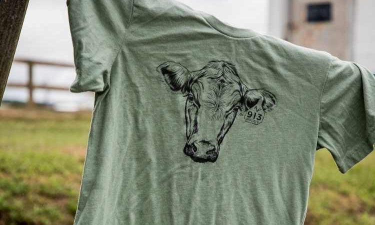 Ayers Valley Farm - Buddy T-Shirt, Unisex (XS)